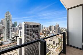Exquisite Bay View Studio at Miami