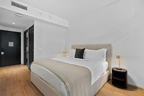 Exquisite Bay View Studio at Miami