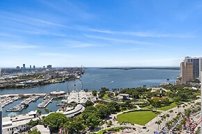 Exquisite Bay View Studio at Miami