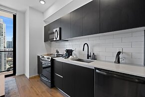 Exquisite Bay View Studio at Miami