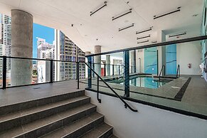 Exquisite Bay View Studio at Miami