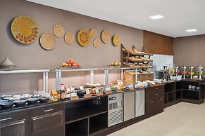 Doubletree By Hilton Addis Ababa Airport