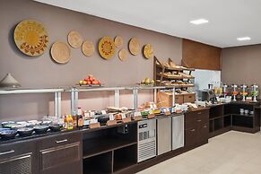 Doubletree By Hilton Addis Ababa Airport