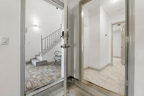 68 Terra Cotta Way - Sealove Terra Cotta