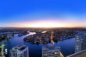 Chevron Renaissance - Wow Stay