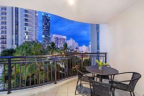 Chevron Renaissance - Wow Stay