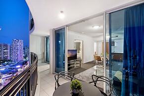 Chevron Renaissance - Wow Stay