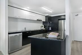 Chevron Renaissance - Wow Stay