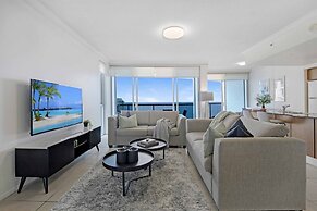 Chevron Renaissance - Wow Stay