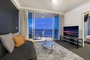 Chevron Renaissance - Wow Stay