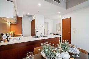 Chevron Renaissance - Wow Stay