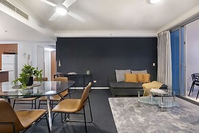 Chevron Renaissance - Wow Stay