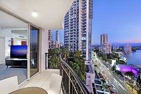 Chevron Renaissance - Wow Stay