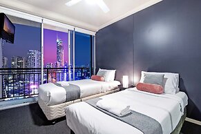 Chevron Renaissance - Wow Stay