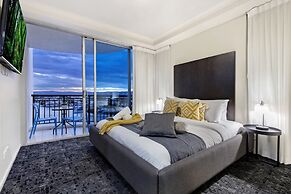 Chevron Renaissance - Wow Stay