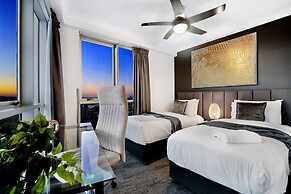 Chevron Renaissance - Wow Stay