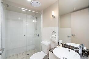 Chevron Renaissance - Wow Stay