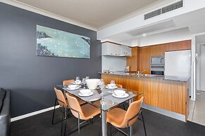 Chevron Renaissance - Wow Stay