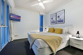 Chevron Renaissance - Wow Stay