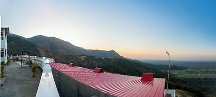 Paatli Fort Estate Resort