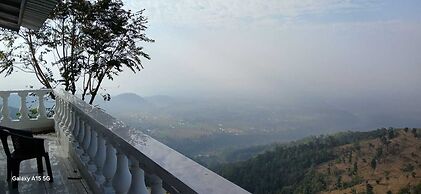 Paatli Fort Estate Resort