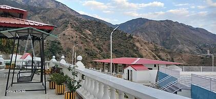 Paatli Fort Estate Resort