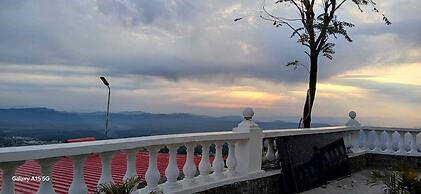 Paatli Fort Estate Resort