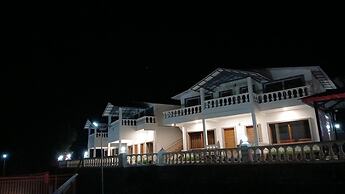 Paatli Fort Estate Resort