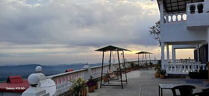 Paatli Fort Estate Resort