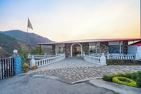 Paatli Fort Estate Resort