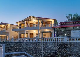 Paatli Fort Estate Resort