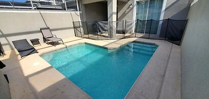 4BR Retreat in Champions Gate w Private Pool