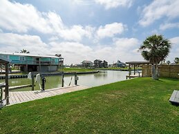 Hideaway at Redhead Road