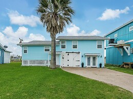 Hideaway at Redhead Road