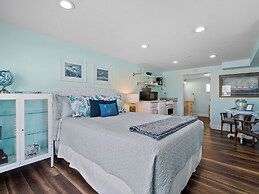 Hideaway at Redhead Road