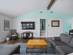 Hideaway at Redhead Road