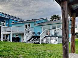 Hideaway at Redhead Road