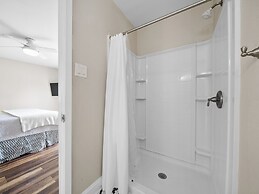 Hideaway at Redhead Road