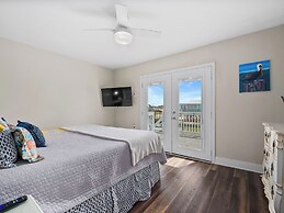 Hideaway at Redhead Road