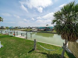 Hideaway at Redhead Road