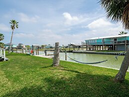 Hideaway at Redhead Road