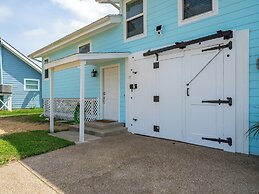 Hideaway at Redhead Road