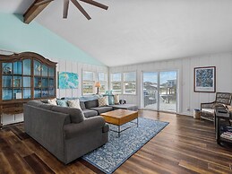 Hideaway at Redhead Road