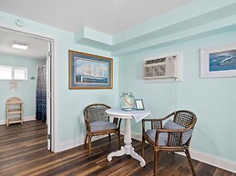 Hideaway at Redhead Road