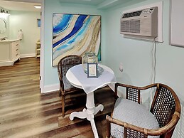 Hideaway at Redhead Road