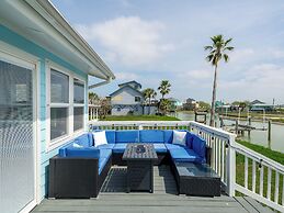 Hideaway at Redhead Road