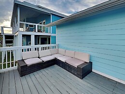 Hideaway at Redhead Road