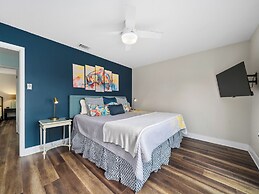 Hideaway at Redhead Road