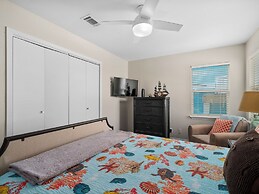 Hideaway at Redhead Road