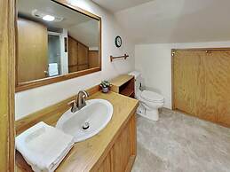 Quiet Mountain Hideaway